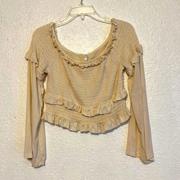 Xhileration cream, colored ruffle, crop top with long sleeves size extra large - Picture 1 of 6